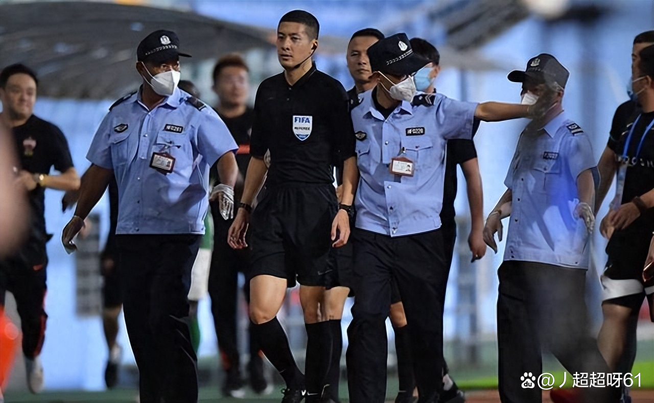 诗王湾次北固山下